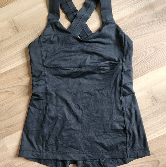 LULU LEMON Racer Back top, size small - Picture 2 of 3